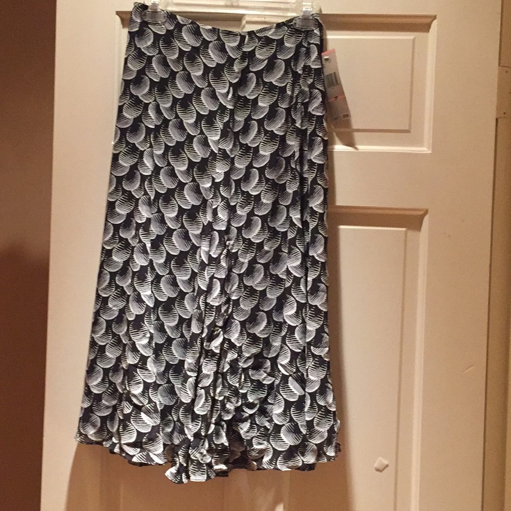 Women’s petite Anne Klein skirt. NWT.